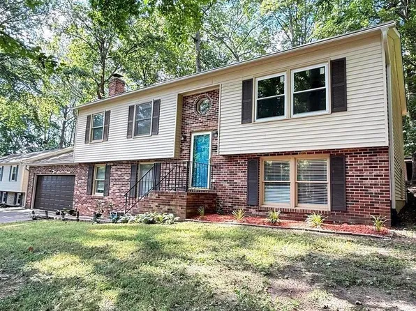 1137 Columbus Dr, Stafford, VA 22554