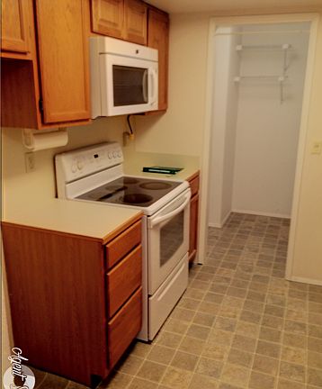 5th image of 14620 NE 31st St #J302