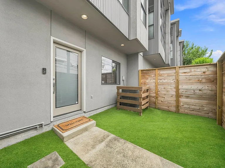 1035 Bonner St #1035 — Photo 32