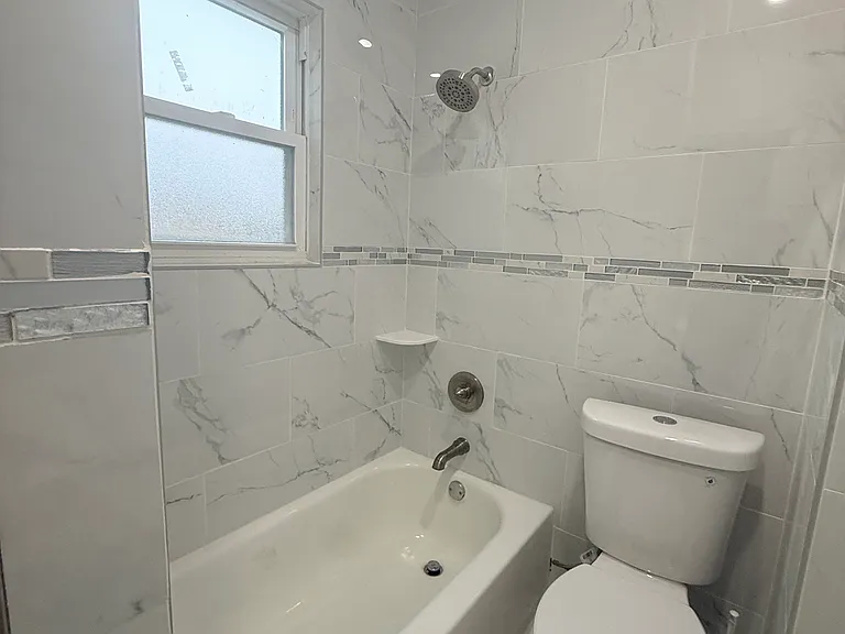 30 Grant Ave #2 — Photo 7