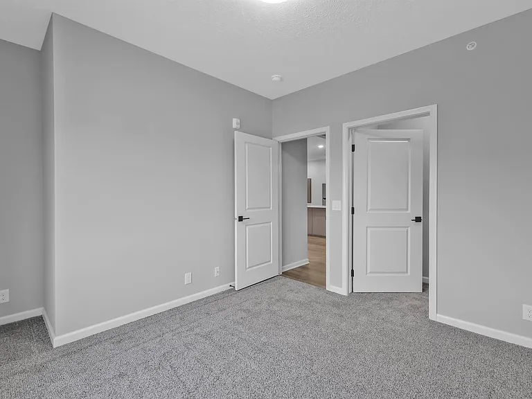 The Creek Apartments — Photo 91