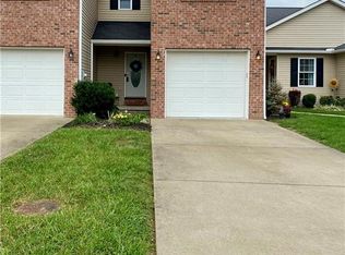 101 Bold Venture Dr, Evans, WV 25241