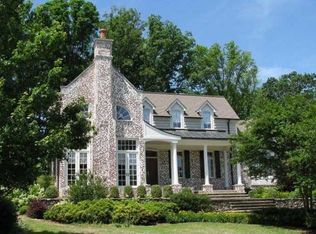 2312 Woodcliff Rd SE, Huntsville, AL 35801