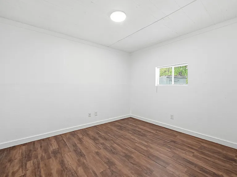 5104 Spruce Cv #A — Photo 15