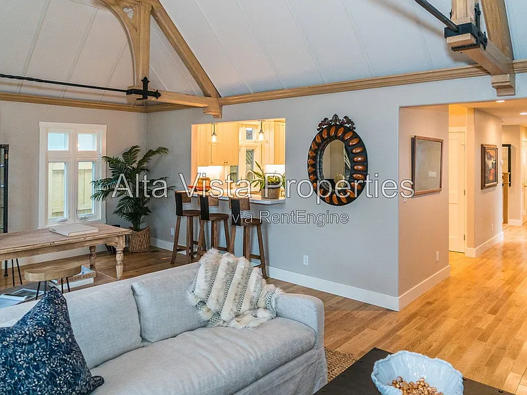 5606 Dolphin Pl — Photo 13