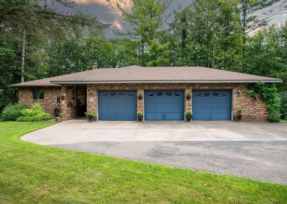 1st image of W828 Evergreen Court