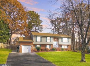 12 Twin Lake Ct, Fredericksburg, VA