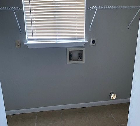 5th image of 927 Jr Ct