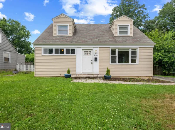 806 Templecliff Rd, Baltimore, MD 21208