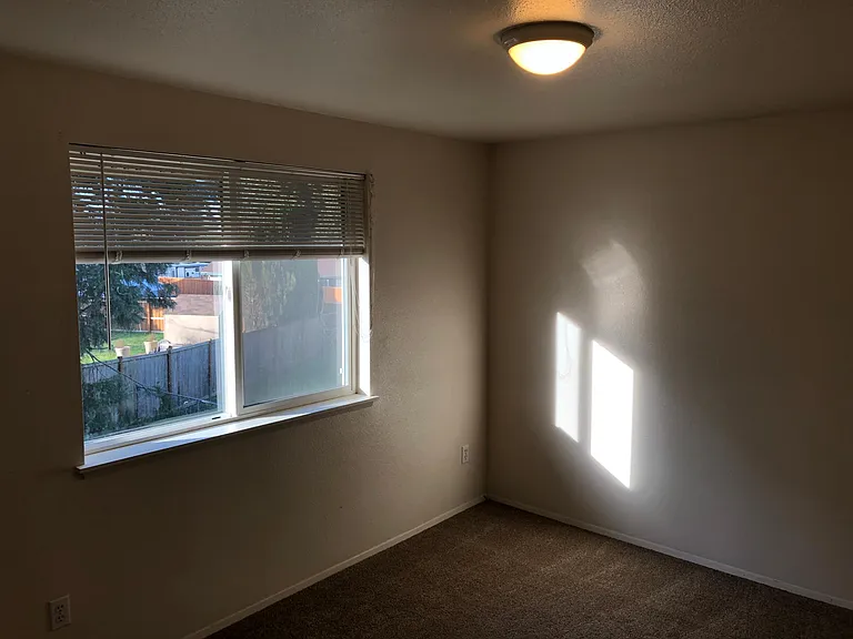 2813 J Ct SE #A — Photo 34