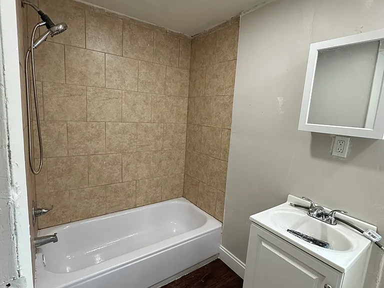 304 Pulaski Ave #1 — Photo 3