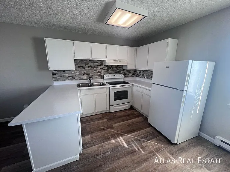 6895 Space Village Avenue — Photo 39
