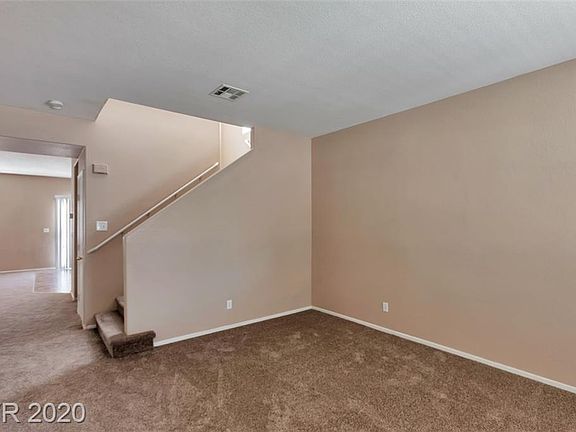 2nd image of 728 Horse Stable Ave
