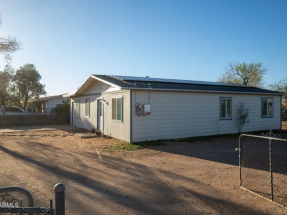 3rd image of 402 W BATTAGLIA Road