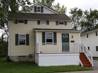 11 Academy St, Fishkill, NY 12524