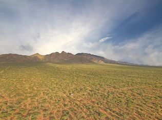 10 Wiegand Pratt Rd, Elfrida, AZ 85610