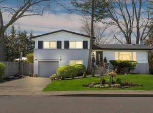 1201 Central Ave, Deerfield, IL 60015