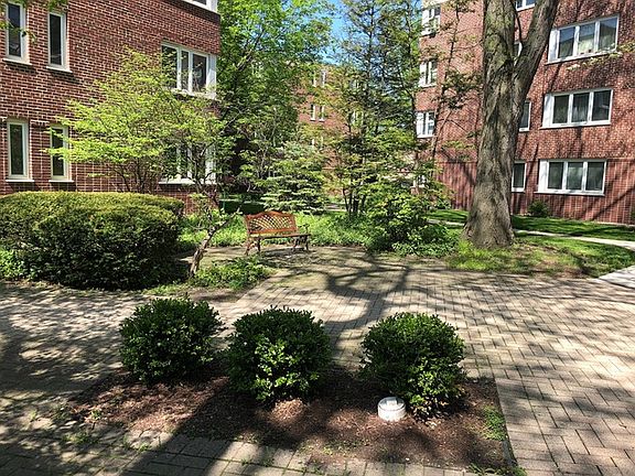 2nd image of 7210 Oak Ave #3