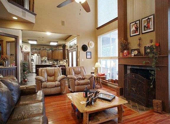 4th image of 7404 Gleneagles Way