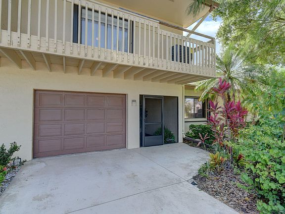 2nd image of 2971 Bent Pine Drive