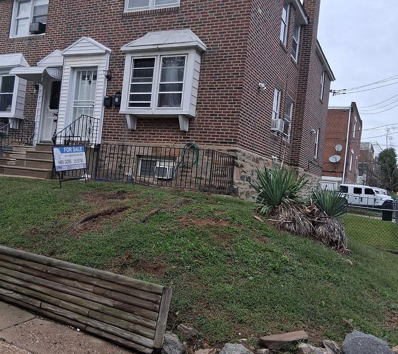 1st image of 2853 Benner St