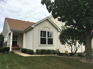 21240 Barth Pond Ln, Crest Hill, IL 60403