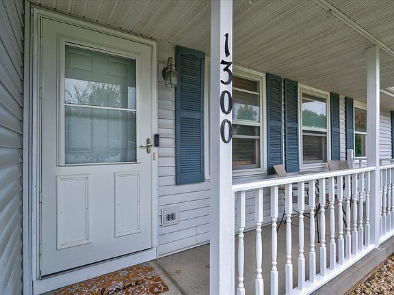 5th image of 1300 Garden Ave