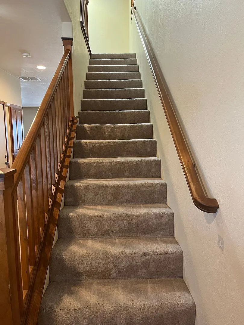 3 Bedroom 2.5 Bath Townhouse — Photo 4