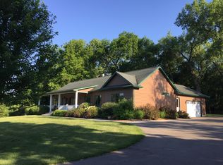 751 W Donald St, Waterloo, IA 50703