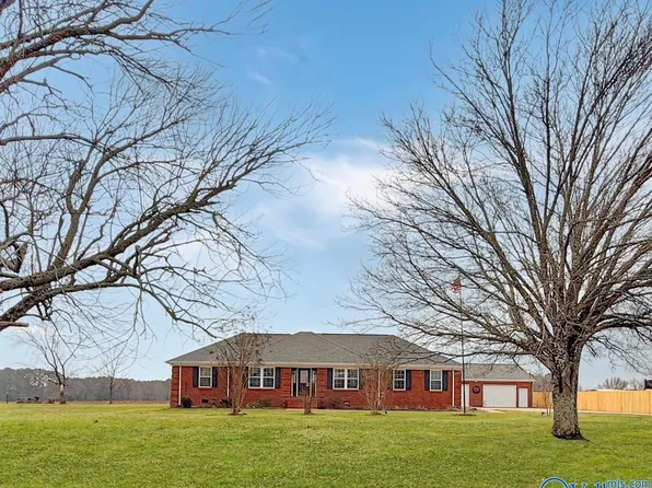 712 Bo Howard Rd, Toney, AL 35773