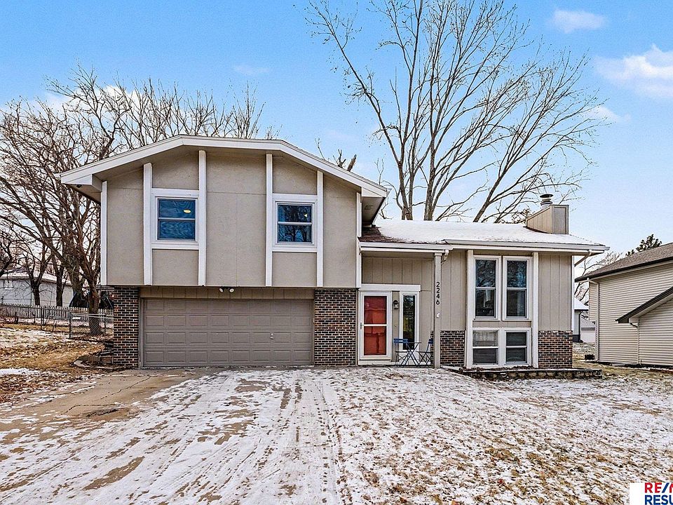 1st image of 2246 N 128th Cir