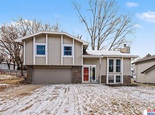 2246 N 128th Cir, Omaha, NE 68164