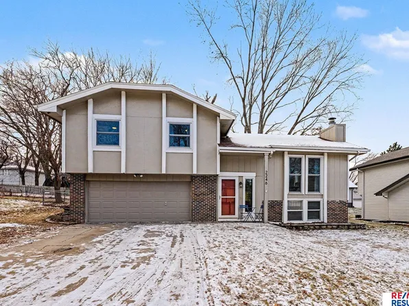 2246 N 128th Cir, Omaha, NE 68164
