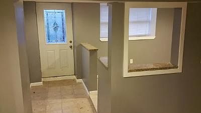 3rd image of 2108 Auburn Ave #4