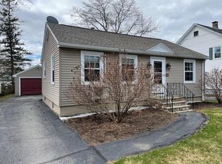 12 Fairfax St, Bangor, ME 04401