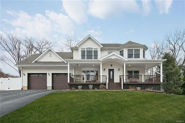 1st image of 3 Spruce Ln