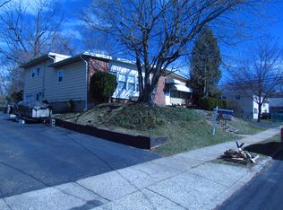 2581 Miriam Ave, Abington, PA 19001