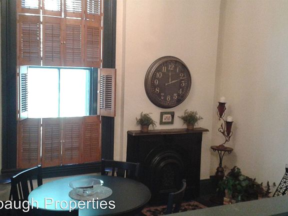 4th image of 401 Lewis St APT 2