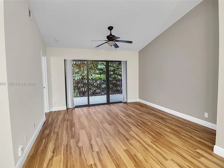 10111 W Sunrise Blvd #303 — Photo 4