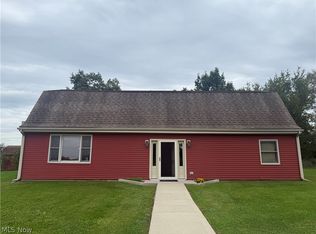 9218 Briar Rd, Magnolia, OH 44643