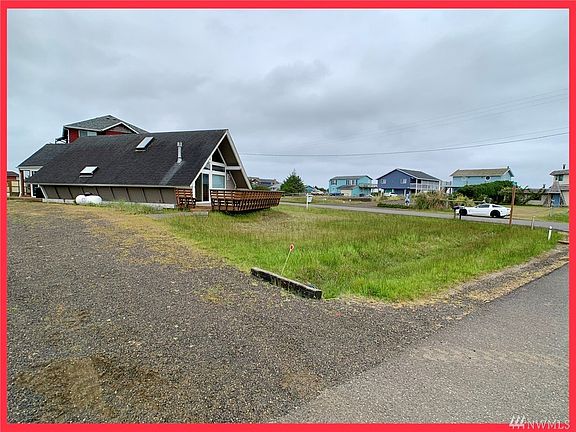 3rd image of 800 S Sand Dune Ave SW