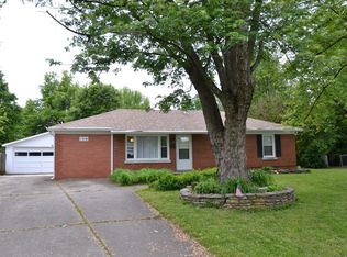 1316 Gallant Fox Run Rd, Lyndon, KY 40242