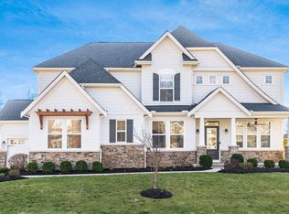 8487 Paddock Trl, Blacklick, OH 43004