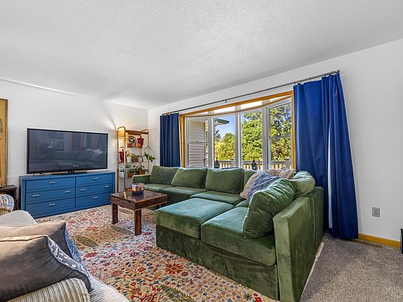5th image of 810 65th St NW