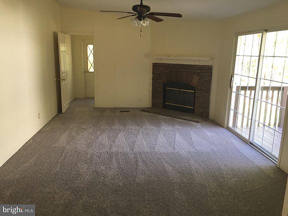 4th image of 7430 Lakewood Ln