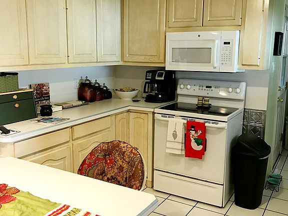 4th image of 3529 Brentwood Dr