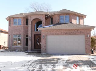 8835 Kilpatrick Ave, Skokie, IL 60076