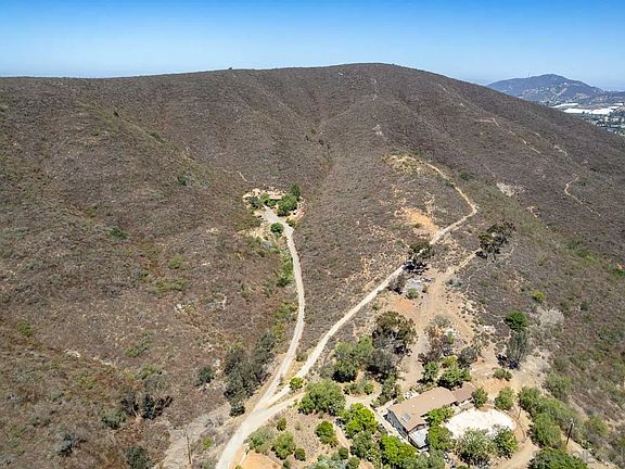 4th image of N Twin Oaks Valley Road 0