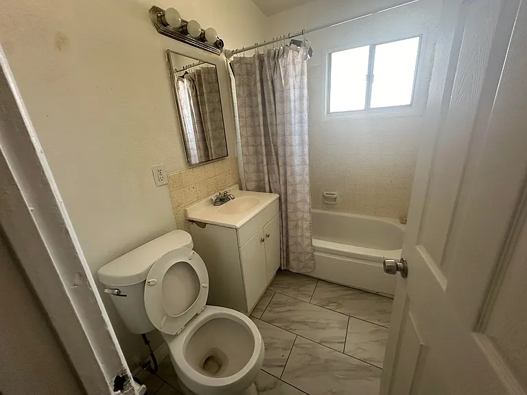 509 Sahara Dr — Photo 10