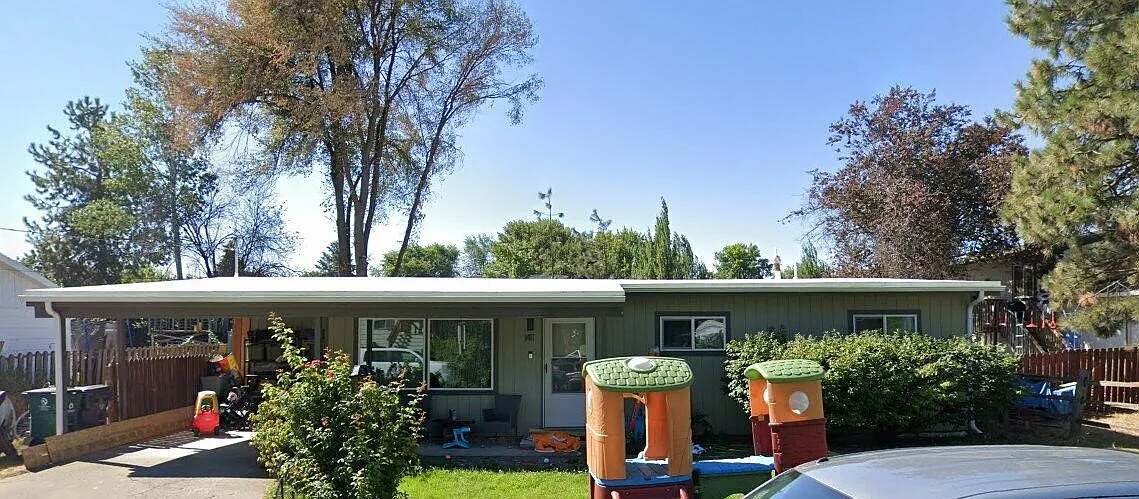 3 bed, 2.0 bath, 1700 sqft, $2,500 — Photo 1